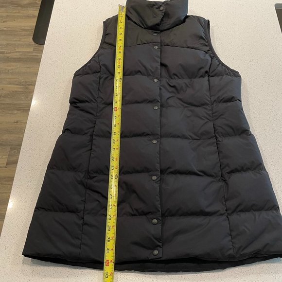 lululemon athletica Black Puffer Vest - Picture 12 of 16